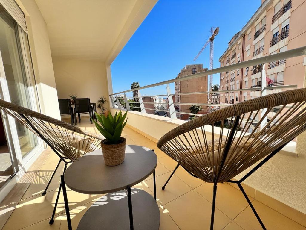 Sesimbra Oasis Sao Joao Apartment ภายนอก รูปภาพ